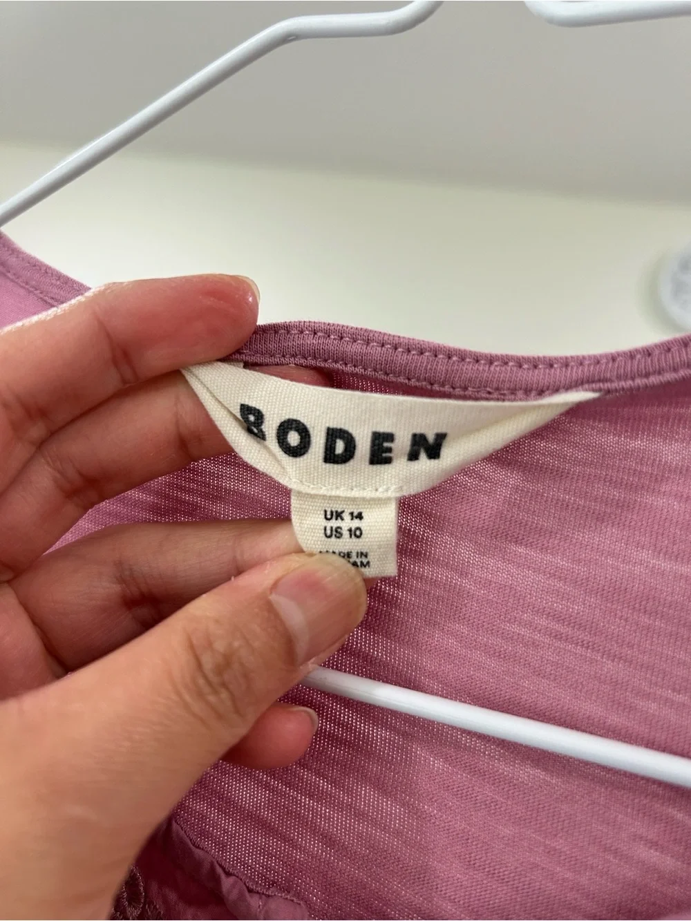 Boden Rose-Pink Eyelet Puff Sleeve Top